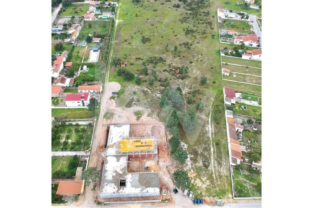 Terreno urbano de 2000m2 com projeto de construção e excelente localiz - Grande imagem: 4/4