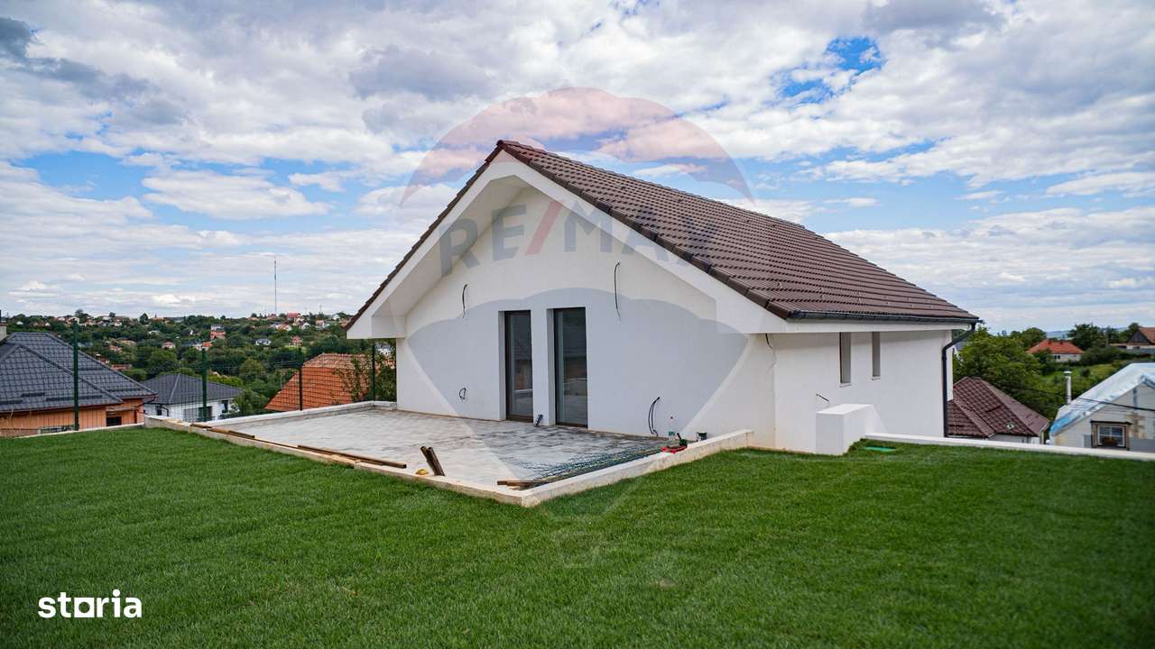 Casă / Vilă cu 4 camere de vânzare - Imagine principală: 4/11