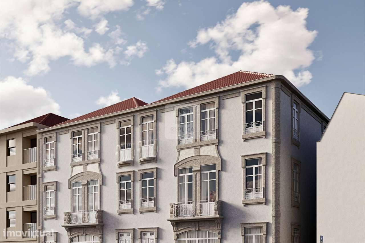 Apartamento T1, com mezzanine e varanda - Grande imagem: 2/14