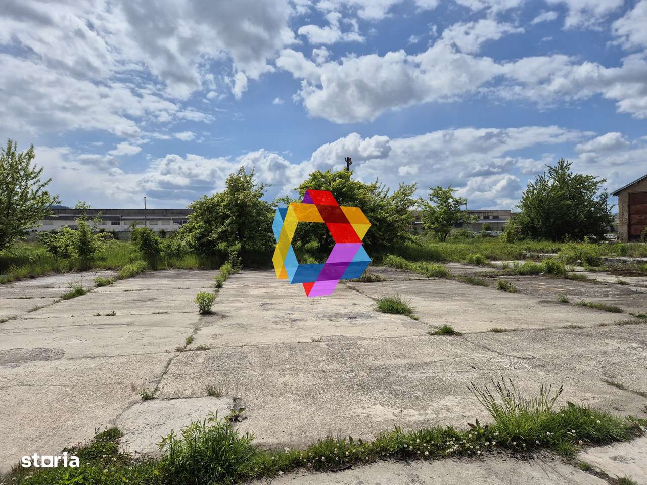 Platforma betonata de inchiriat Brașov - 1000 mp - Imagine principală: 2/4