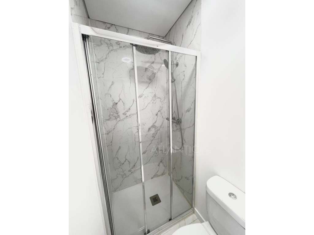 Quarto Suíte - Cacém - Grande imagem: 4/4