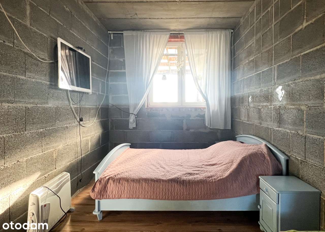 Nowa Wieś Mała, dom nad jeziorem-1