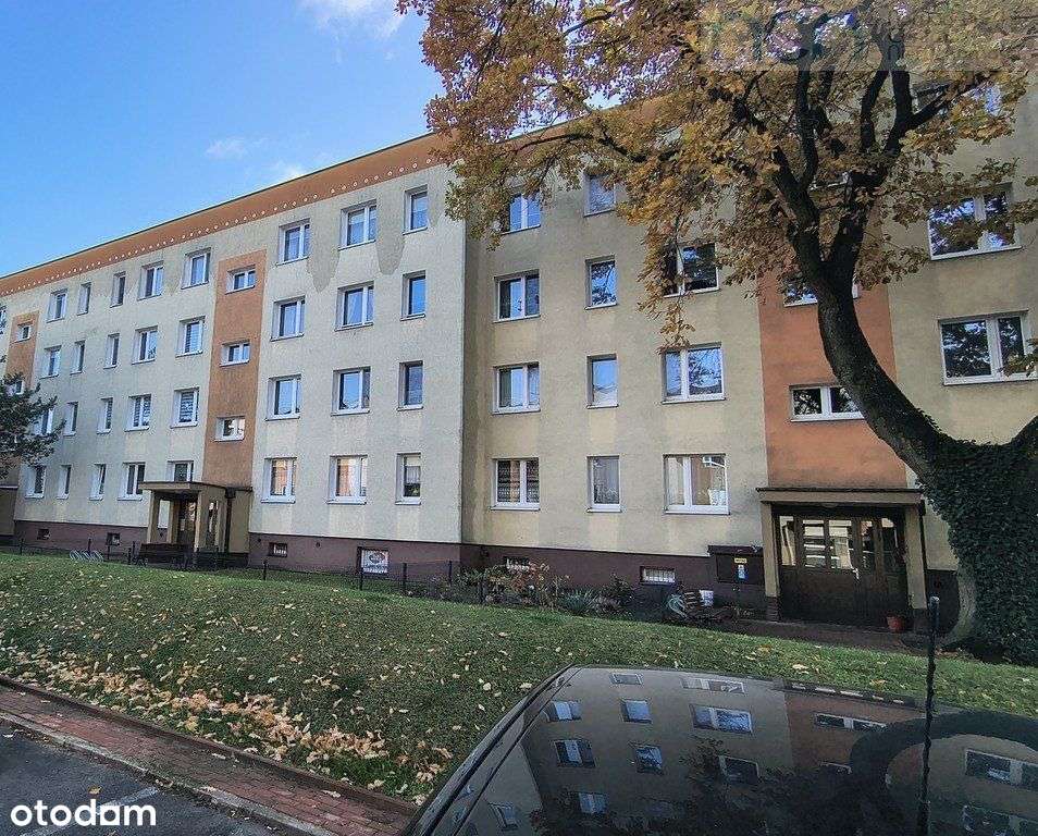 Przestronne 4 pokojowe mieszkanie.-1