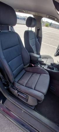 Audi A4 Avant 1.9 TDI M6 - 12