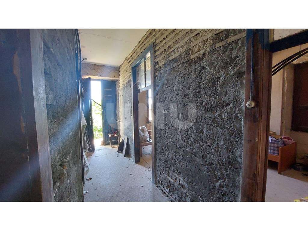 Moradia T5 com Logradouro-8