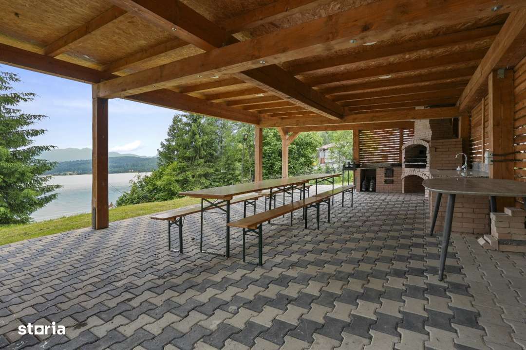 Locatie Exclusiva  la Colibita  doua Vile de lux si terenul aferent - Imagine principală: 5/11