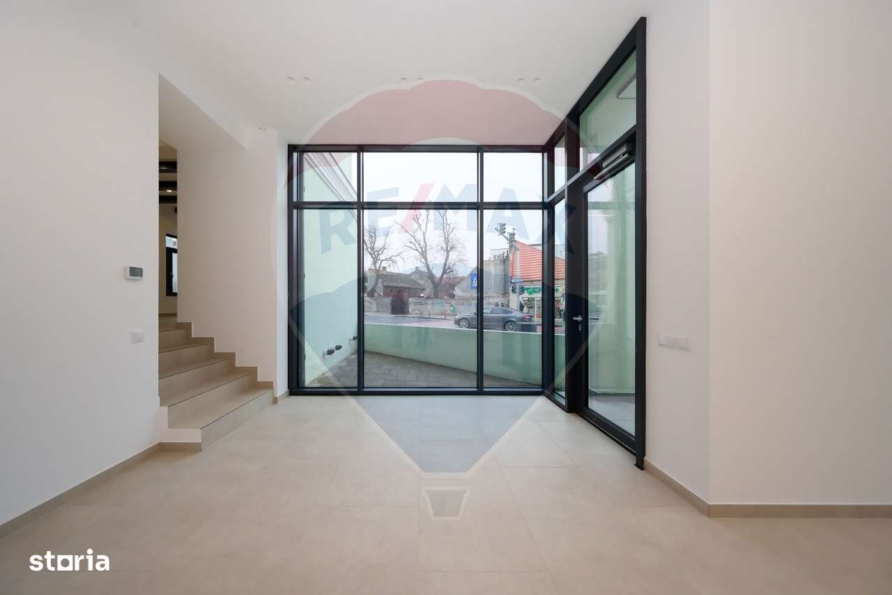 Constructie comerciala centrala P+2 -  funcțiuni mixte - Imagine principală: 5/20