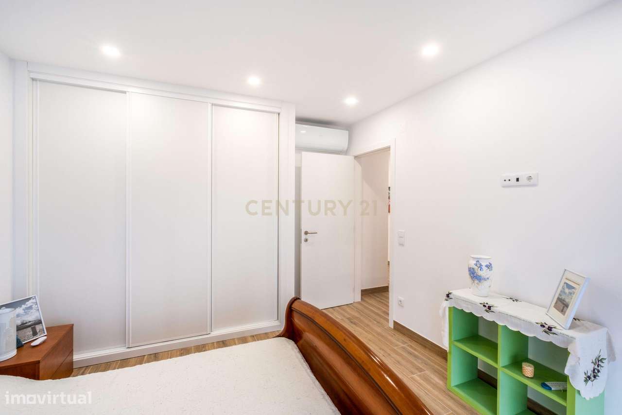 MORADIA ISOLADA TÉRREA T3 COM PISCINA AQUECIDA - ASSENTA (São Pedro d-30