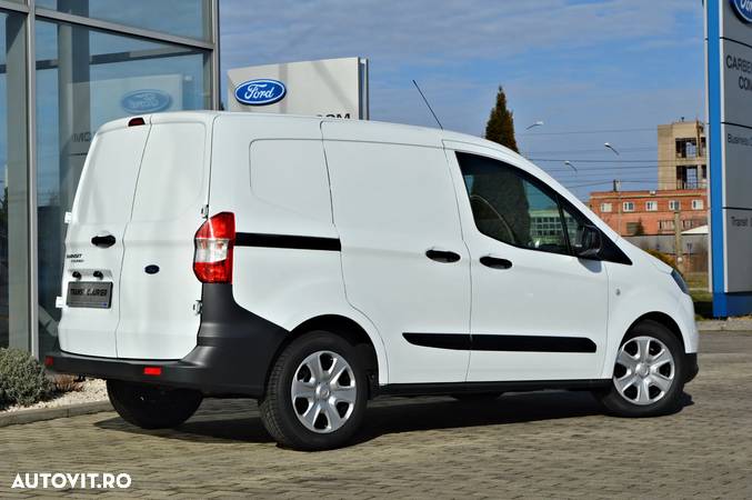 Ford Courier - 13