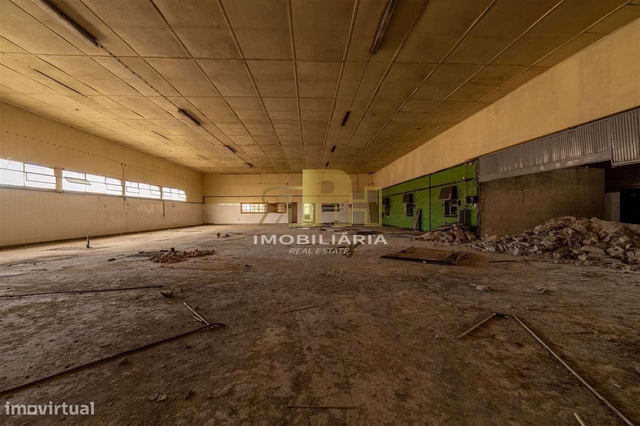 Armazém T6 Venda em Alcanhões,Santarém-17