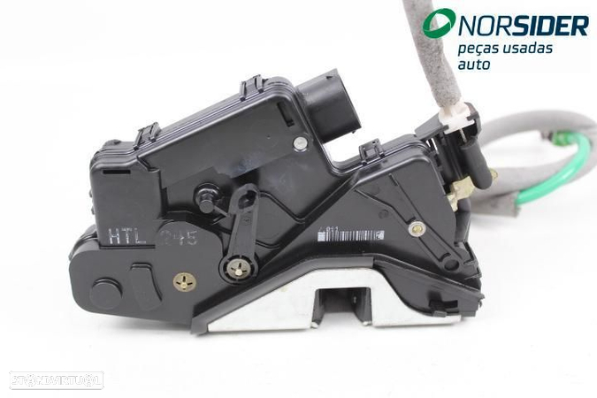 Fecho da porta tras esquerda Bmw Serie-3 (E46)|01-05 - 4