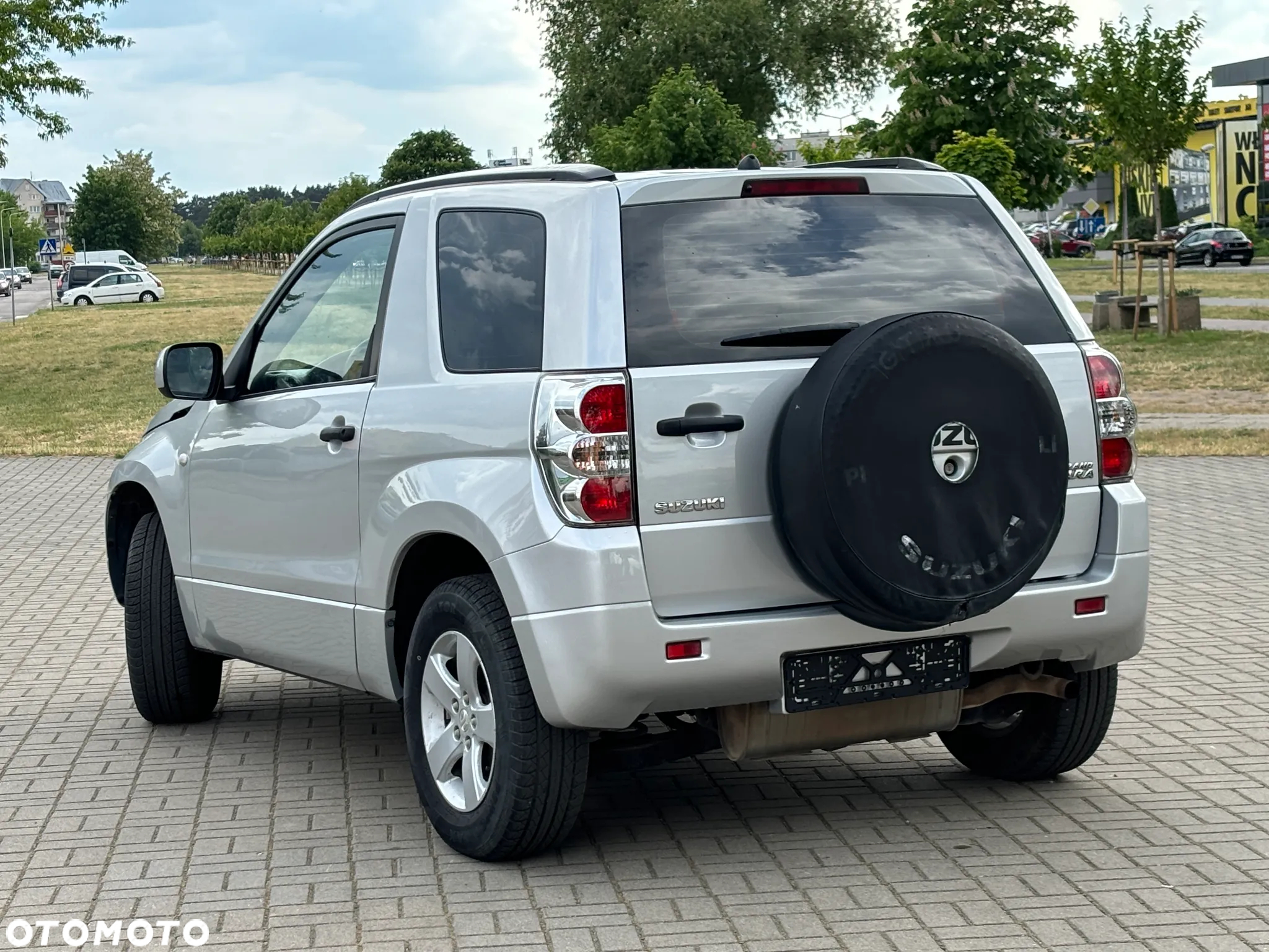 Suzuki Grand Vitara 1.6 - 8