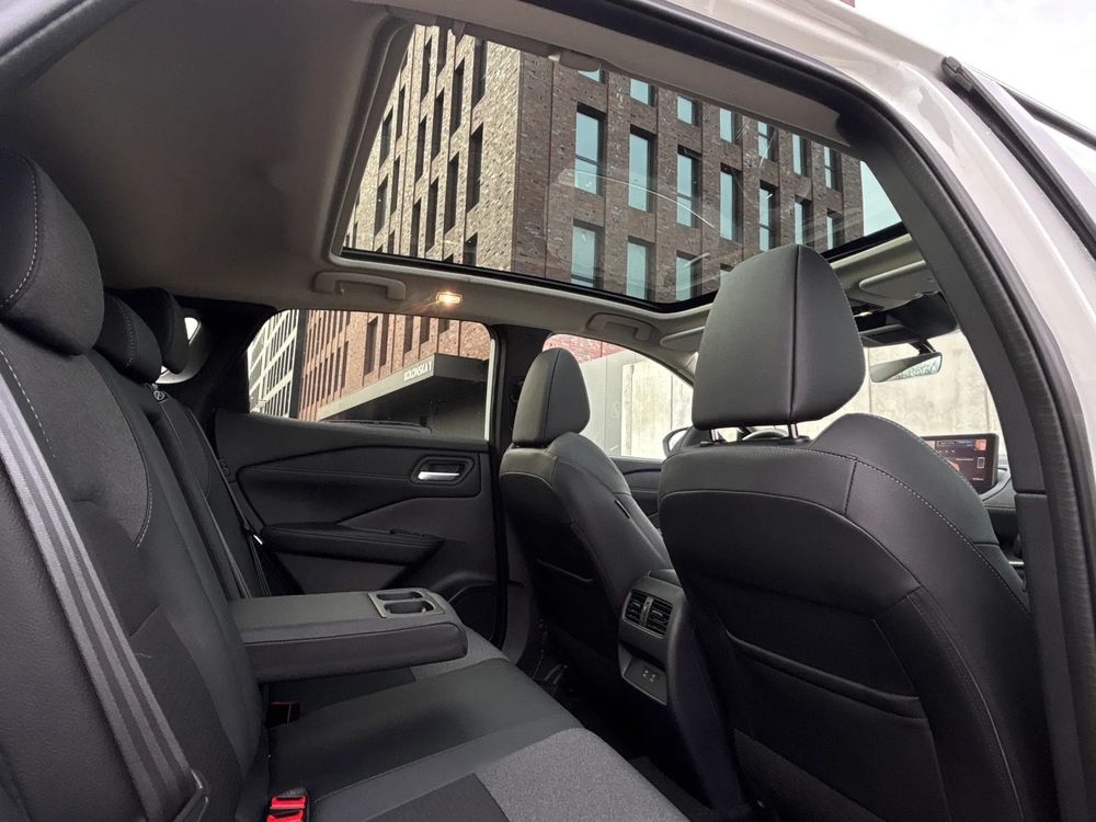 Nissan Qashqai Pakiet technologiczny + dach panoramiczny