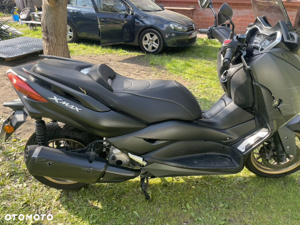 Yamaha X-max - 4