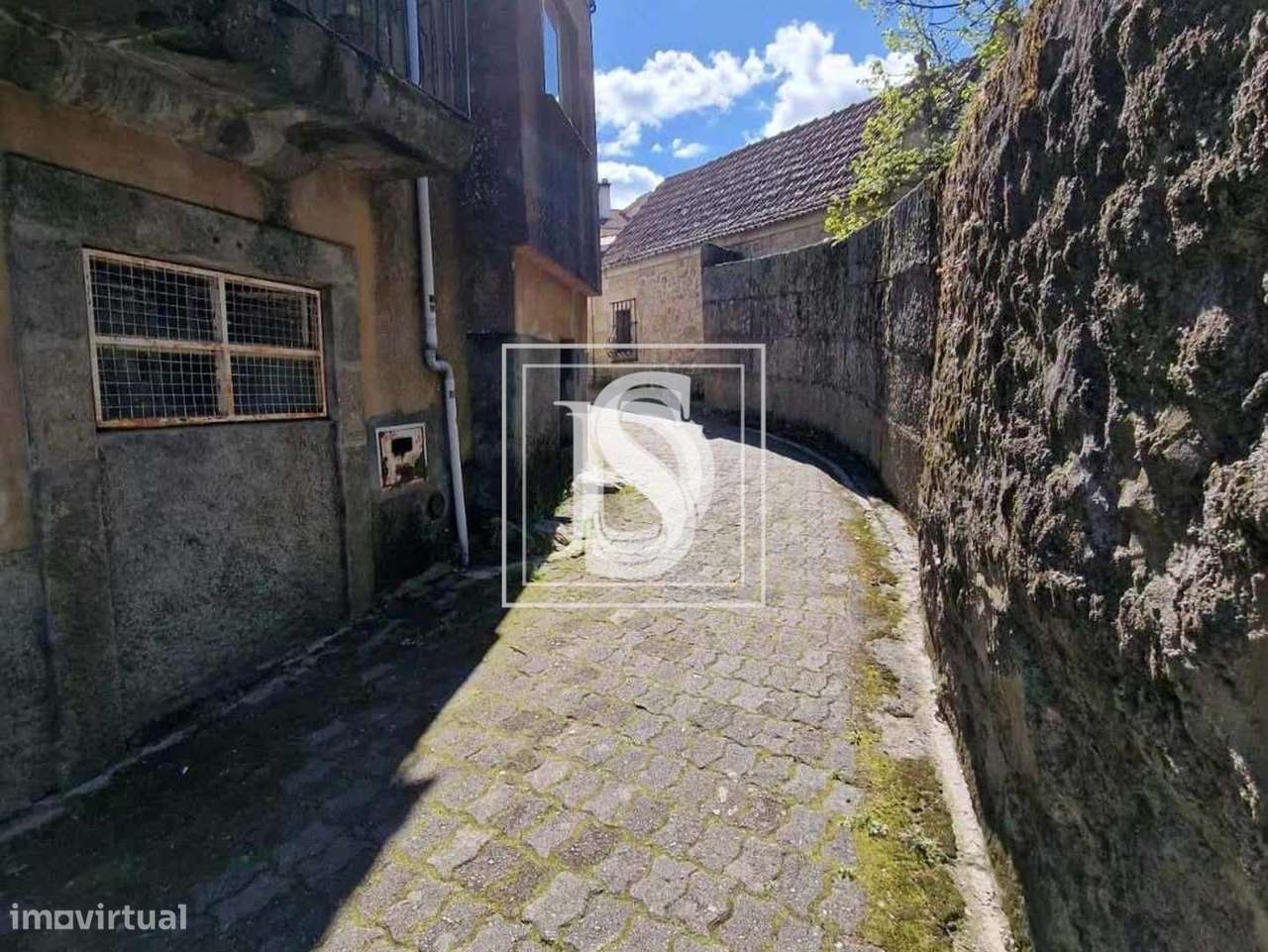 Moradia T3 duplex  no centro de Gouveia - Grande imagem: 4/8