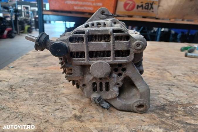 ALTERNATOR 2.5 DCI 23100EB31A Nissan Navara  seria - 3