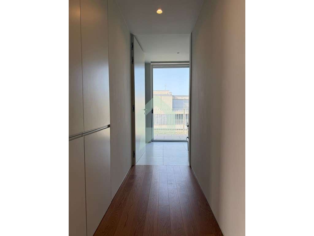 Apartamento T4 com vistas únicas em Barcelinhos, Barcelos.-8