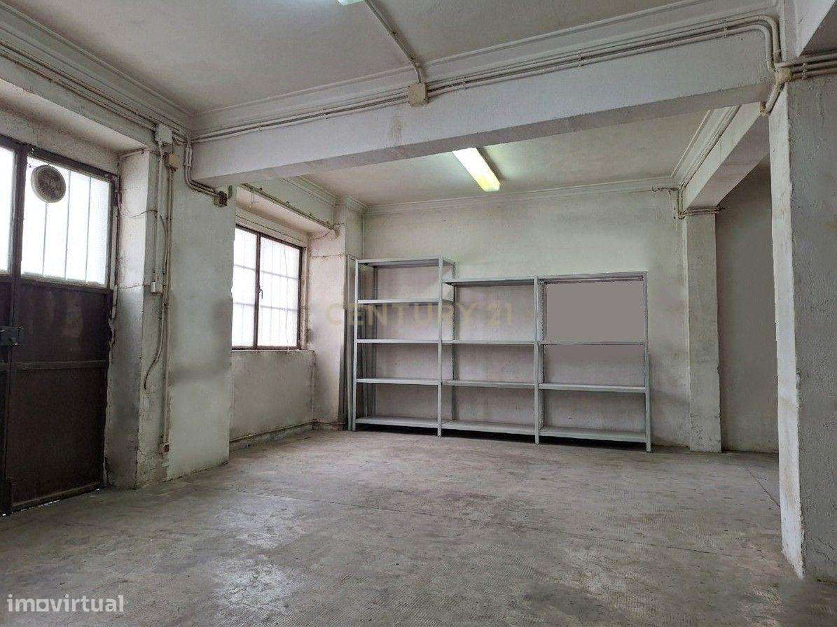 Espaço comercial à venda na Rua Quirino Rosa,19 na Amadora - Grande imagem: 3/8