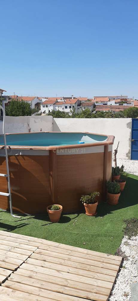 Oportunidade no coração do Alentejo! Moradia térrea T4 em Safara! Uma-49