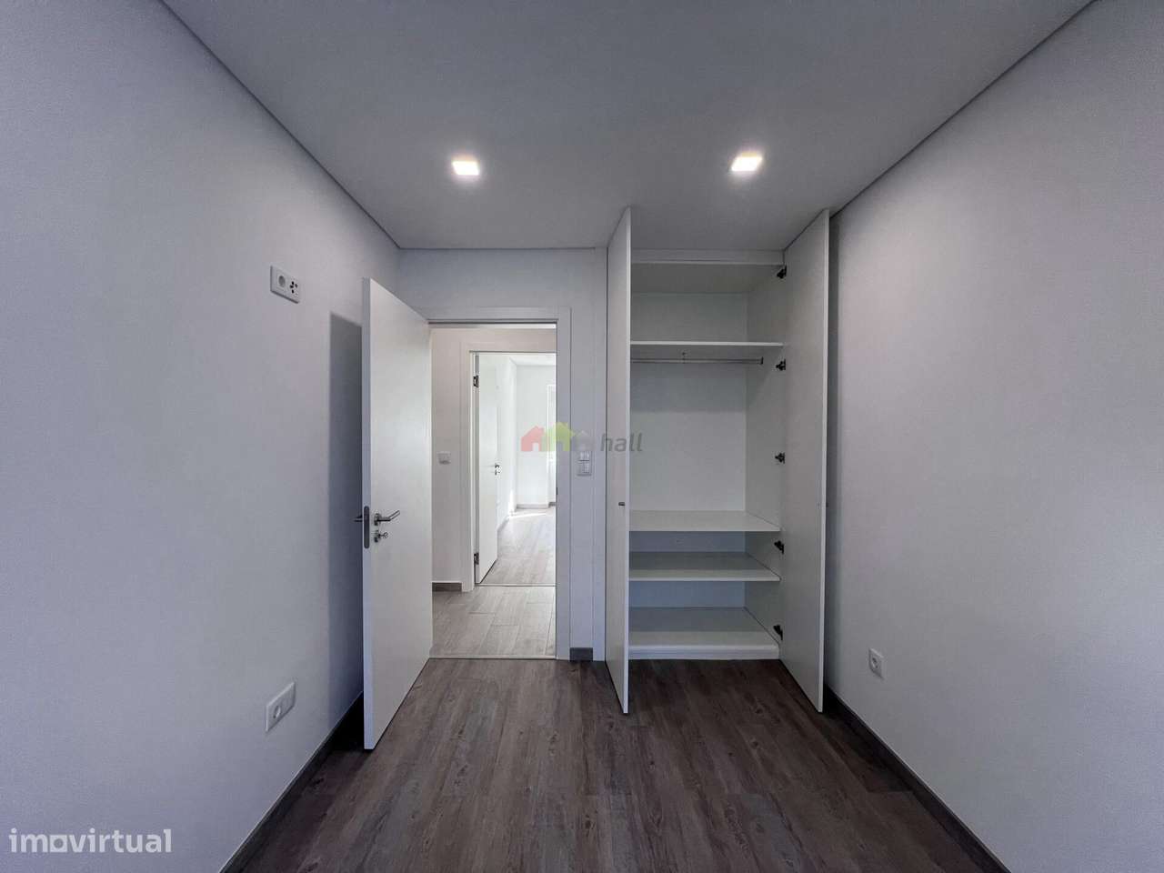Apartamento T3 com 2 varandas em frente ao metro-6