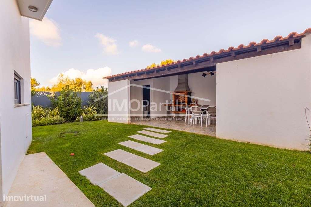 Moradia independente à venda em Birre / Quinta da Bicuda-58