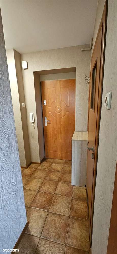 Sprzedam 2 pokojowe mieszkanie - os. Halemba-7