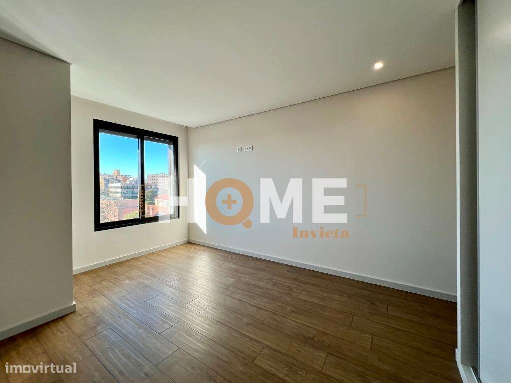 EXCELENTE Apartamento T3 NOVO | em plena Av. da Boavista-21