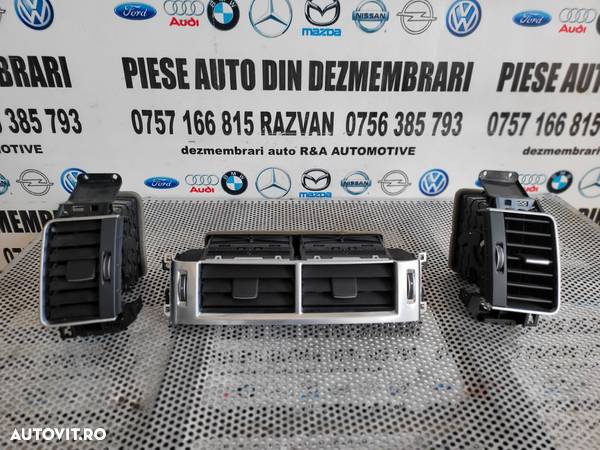 Grile Grila Centrala Laterala Aerisire Ventilatie Bord Land Rover Range Rover Sport An 2014-2015-2016-2017-2018 Volan Stanga Dezmembrez Range Rover Sport An 2014-2018 3.0 Diesel 306DT - 1