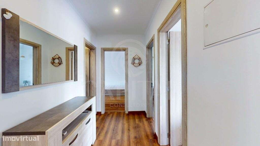 T2 Mobilado a 1 Minuto do Metro de Odivelas + Sótão Amplo - Grande imagem: 4/28