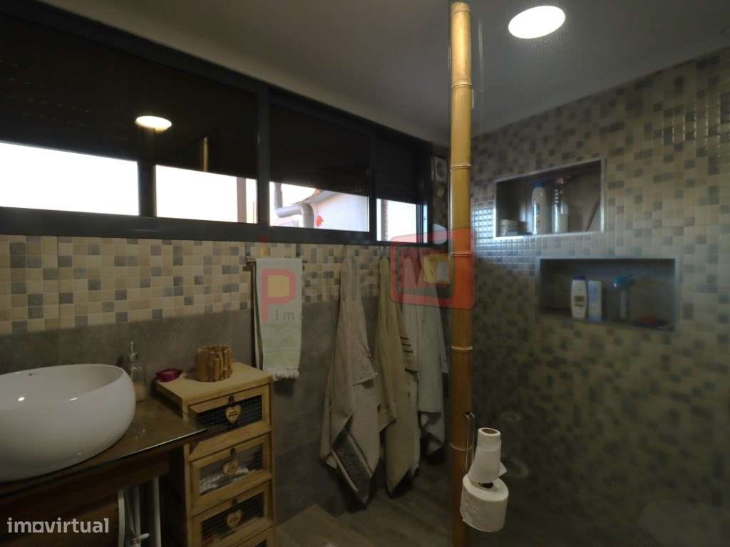 MORADIA CENTRO MONTIJO-15