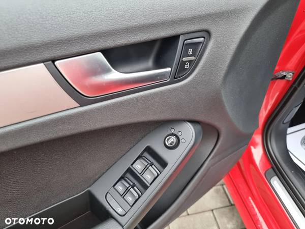 Audi A4 2.0 TDI Multitronic - 34