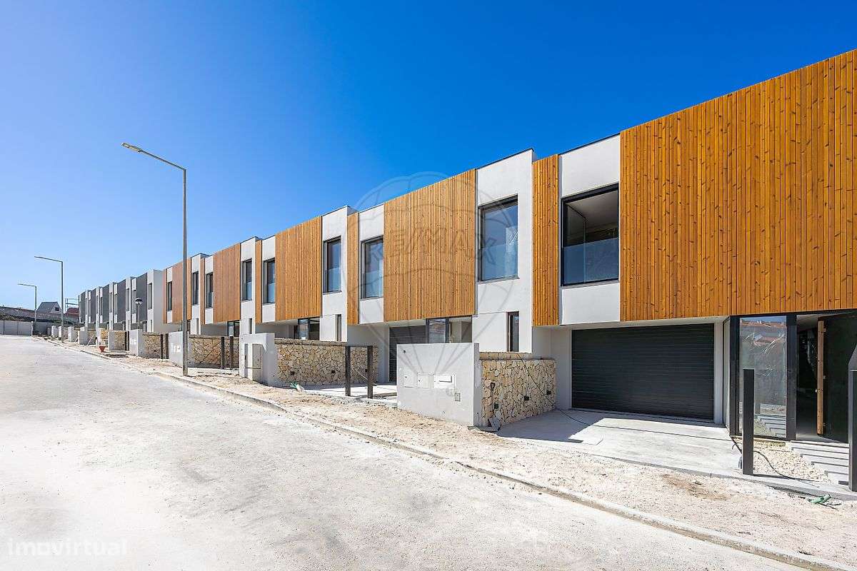 Moradia T4 para venda - Grande imagem: 2/25