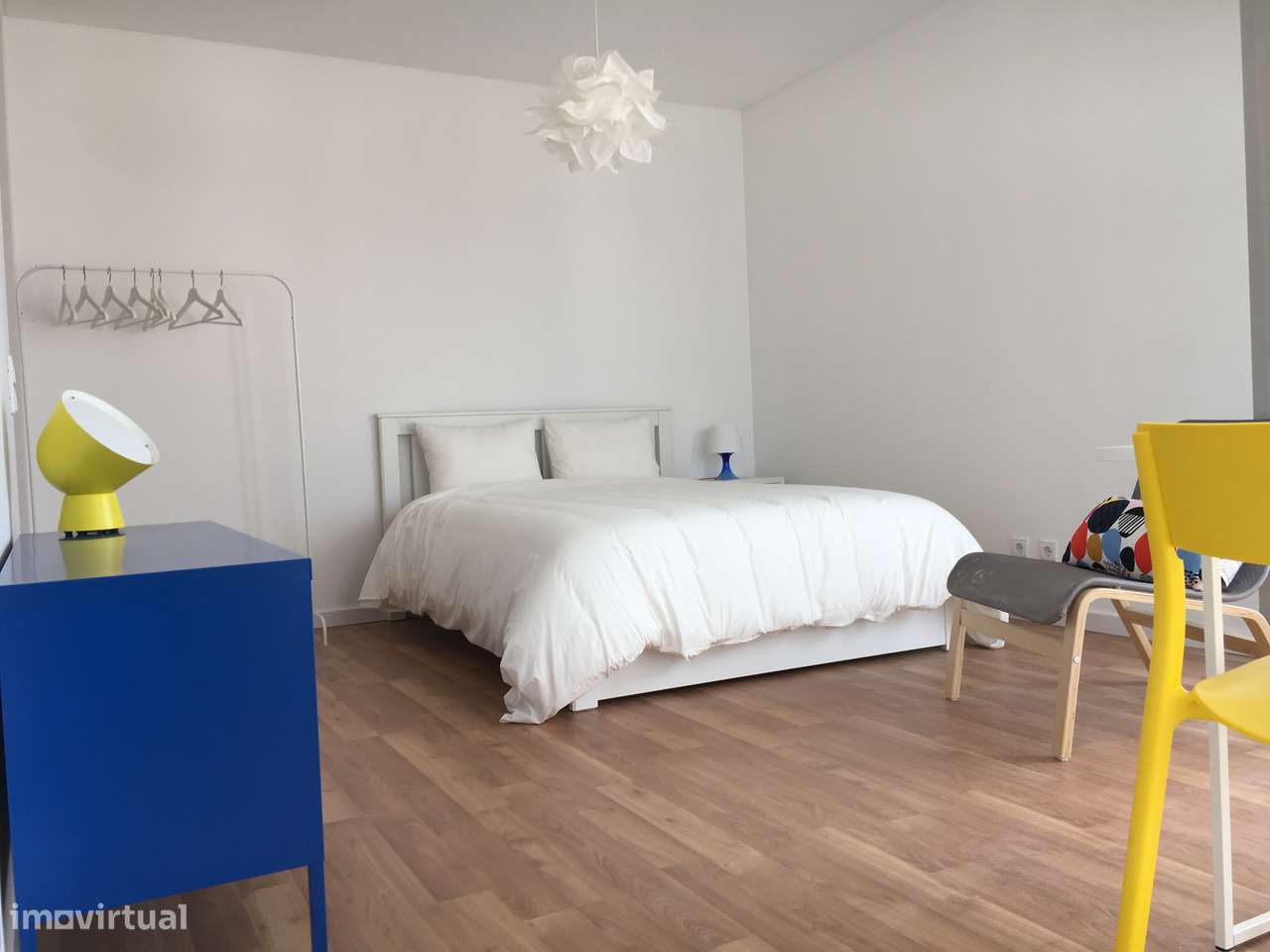 Apartamento T0 Mobilado e com varanda, Condominio Privado - Grande imagem: 4/8