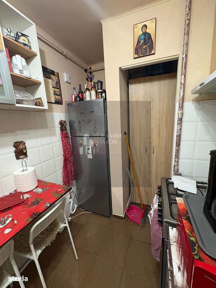 APARTtament 2 camere Eroii Revolutiei 3 min metrou/centrala proprie-8