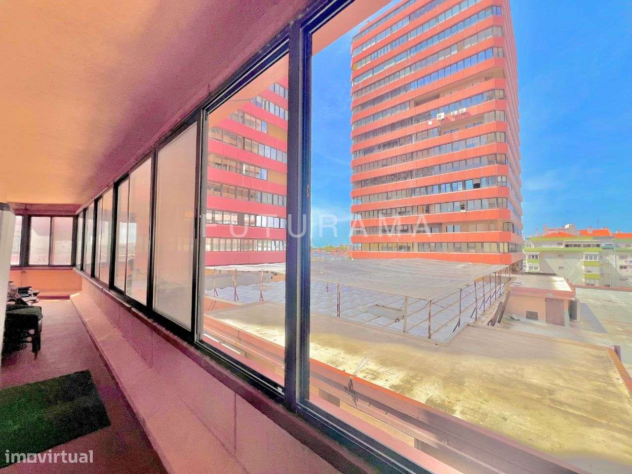 Apartamento T3 na Torre Londres, nas Palmeiras - Oeiras-23