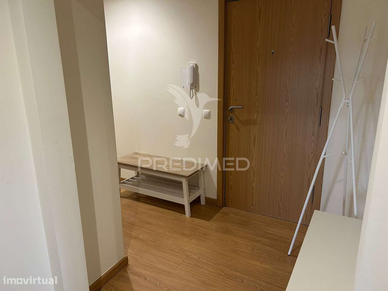 Apartamento T3 com parqueamento em Bucelas - Grande imagem: 2/30