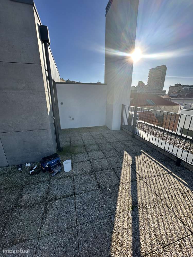 Penthouse T1 com terraço de 71m2 - Grande imagem: 5/13