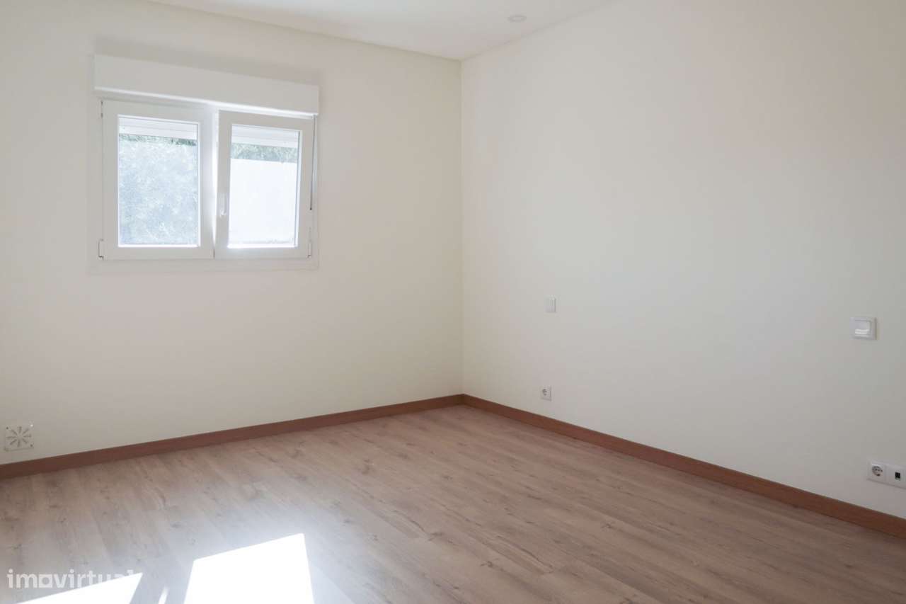 Moradia T3 Renovada - Fatima-16