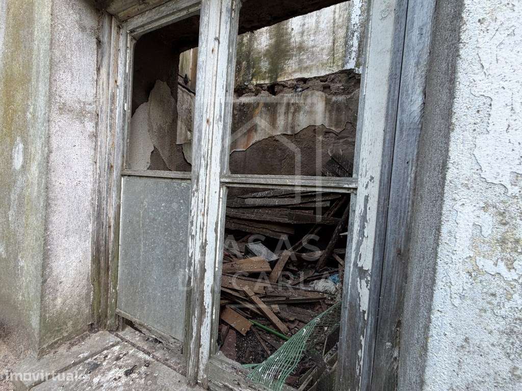 Moradia para Reabilitação Total no Centro da Vila de Cuba-13