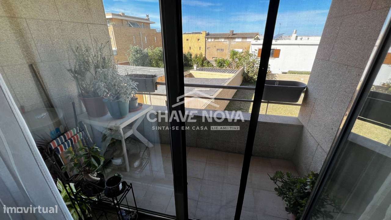 T2 na 2ª Linha de Praia em Lavra - Grande imagem: 4/17