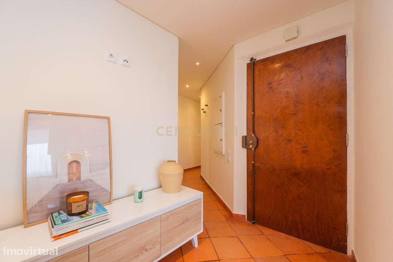 Apartamento T2 com Vista Mar – Praia das Maçãs, Sintra (Colares) - Grande imagem: 2/36