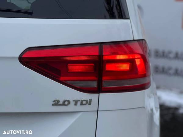 Volkswagen Touran 2.0 TDI Comfortline - 23
