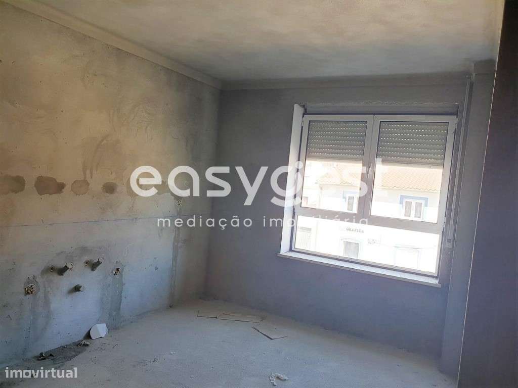 Prédio em construção centro Soure zona - Grande imagem: 5/22