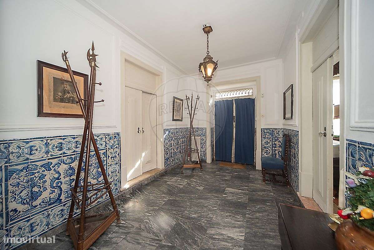 Moradia T6 para venda-5