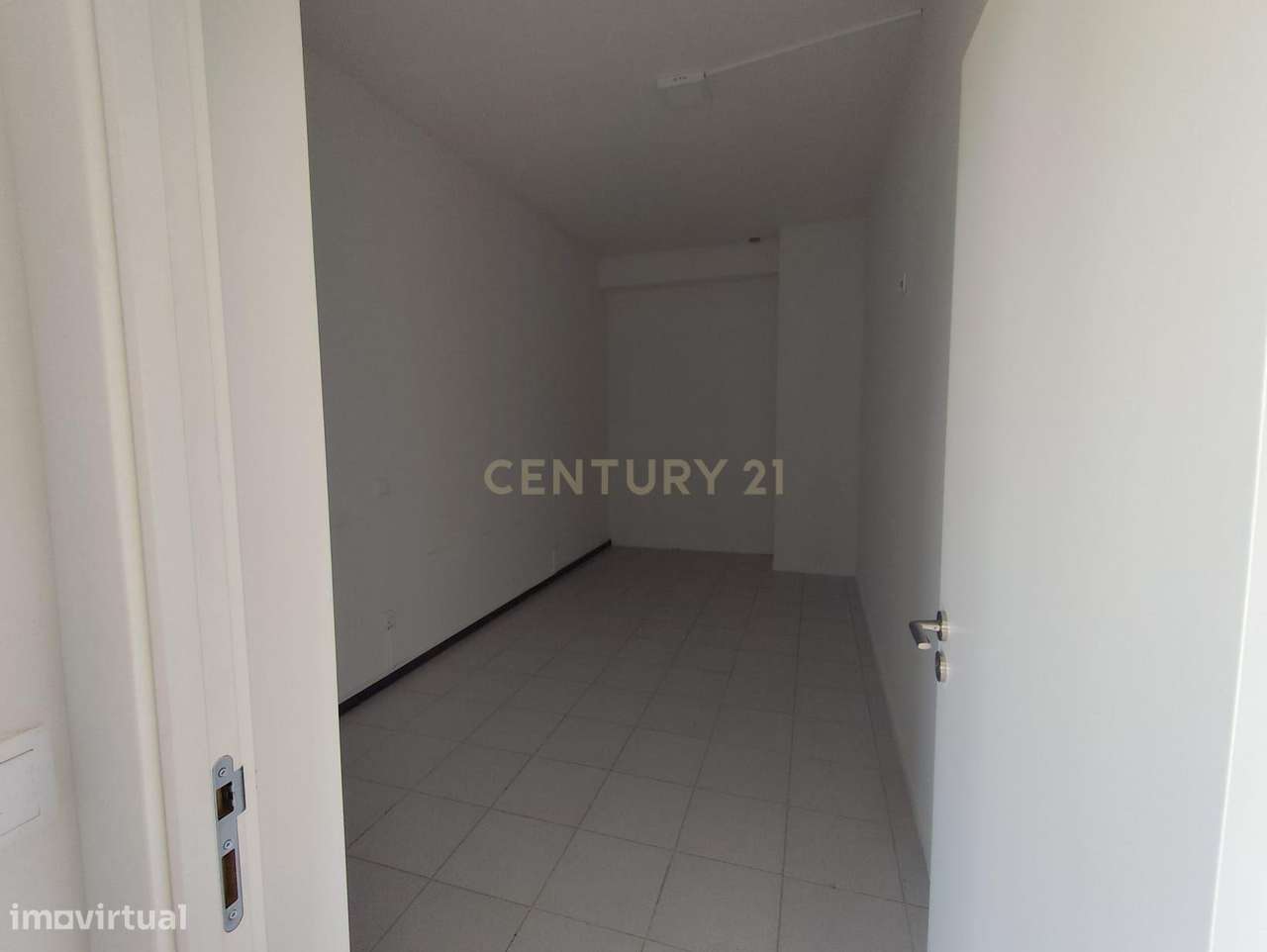 Apartamento Moderno em Oliveira, Barcelos - 1 Quarto - Grande imagem: 4/12