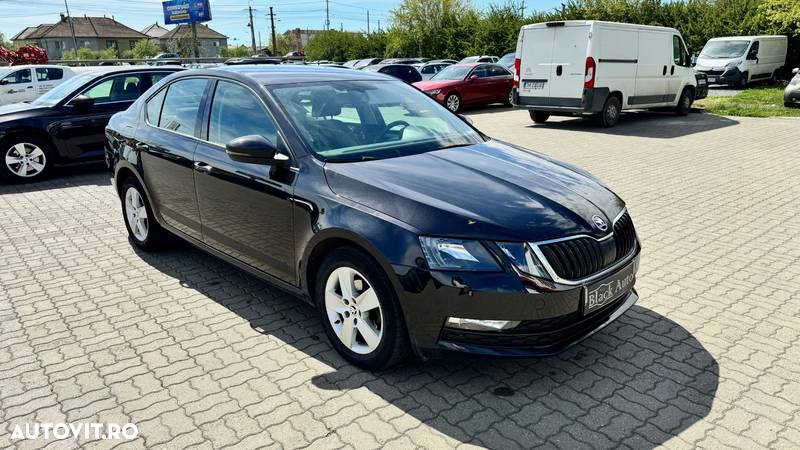 Skoda Octavia - 2