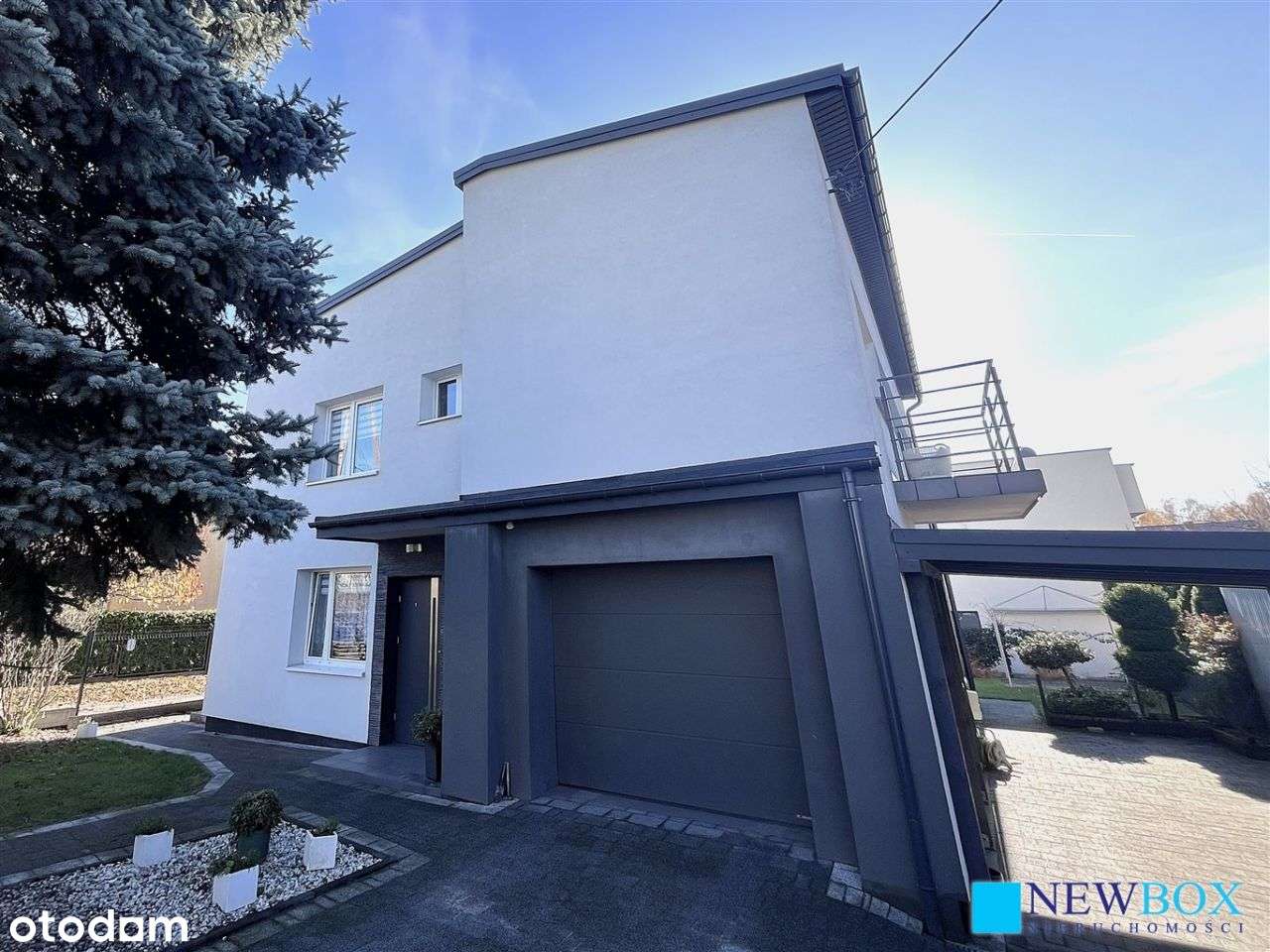 Atrakcyjny dom dla dużej rodziny, 2 wejścia, garaż-13