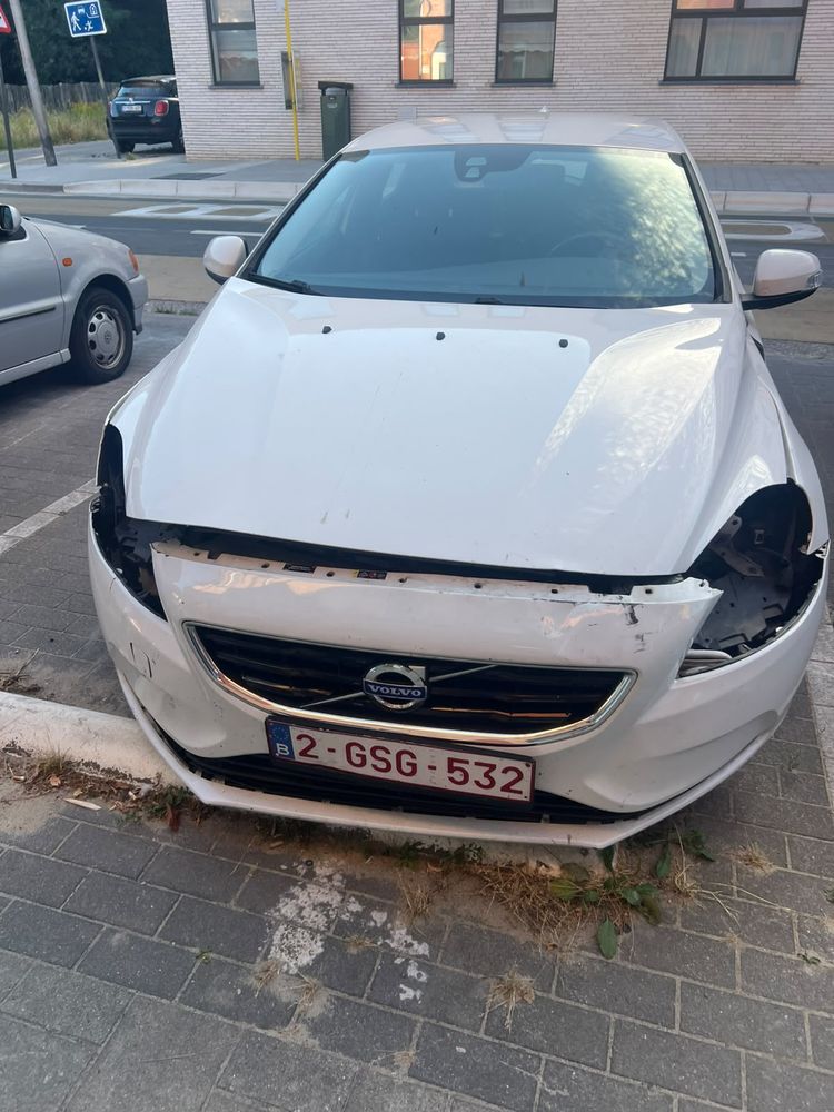 Volvo V40 II (2012-) D2 Geartronic Kinetic 2015