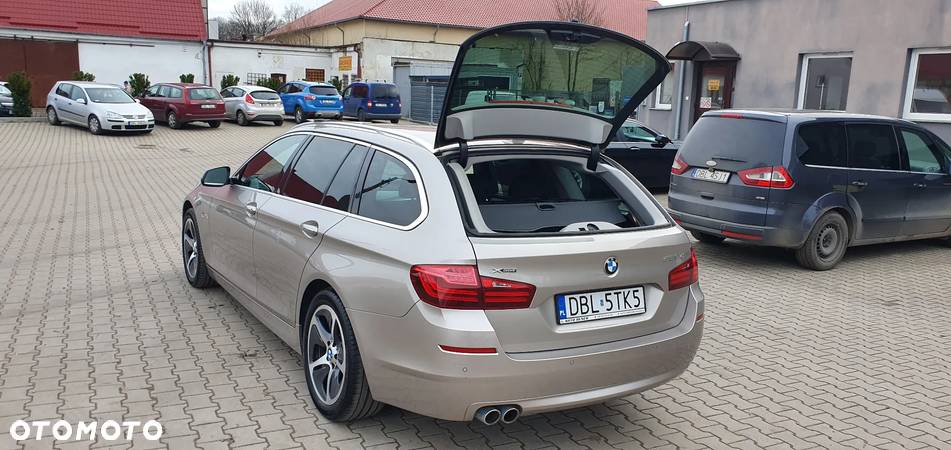 BMW Seria 5 530d xDrive - 9