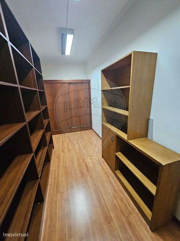 Escritório T1 para arrendamento - Grande imagem: 5/8